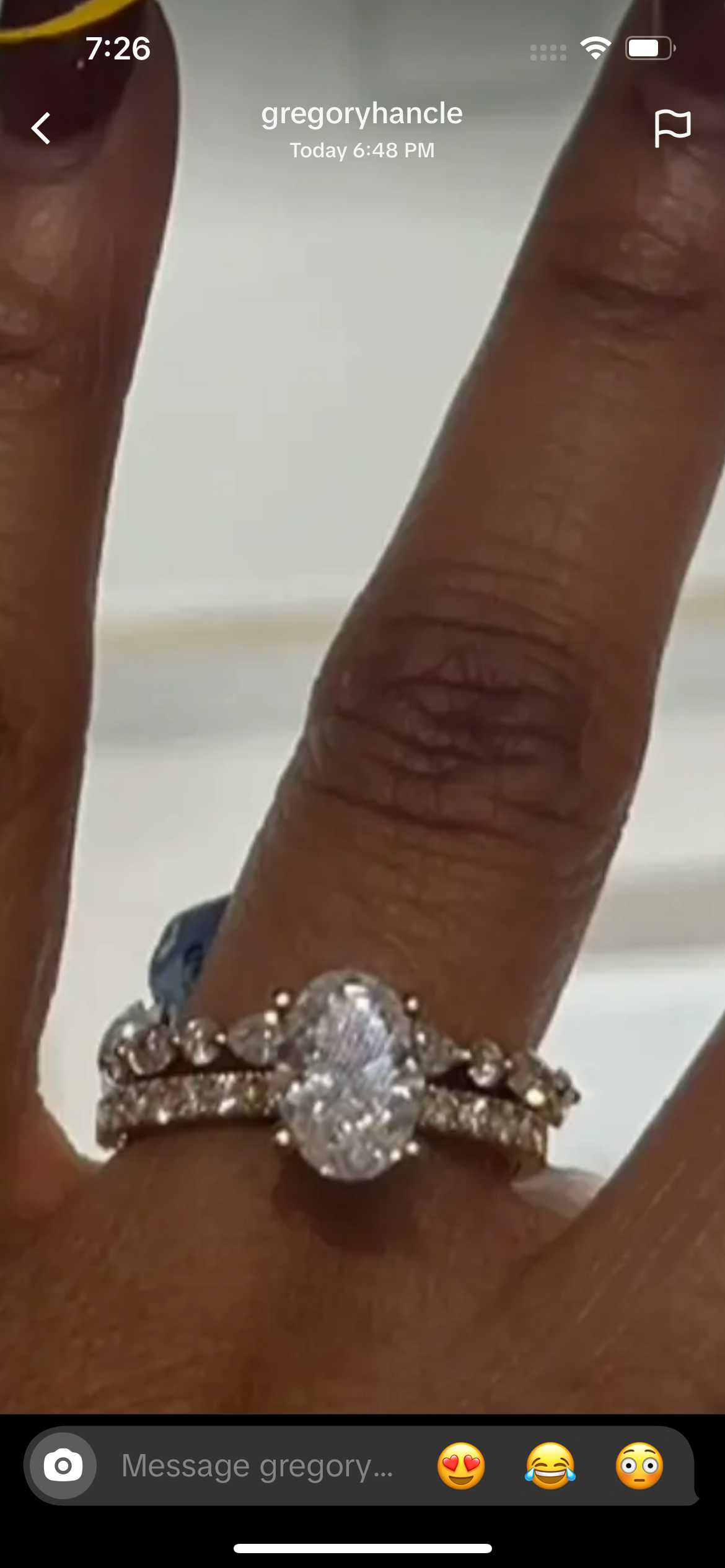 For Gregoryhancle 14k yellow gold ring with 2ct main oval diamond E VVS2 quality
