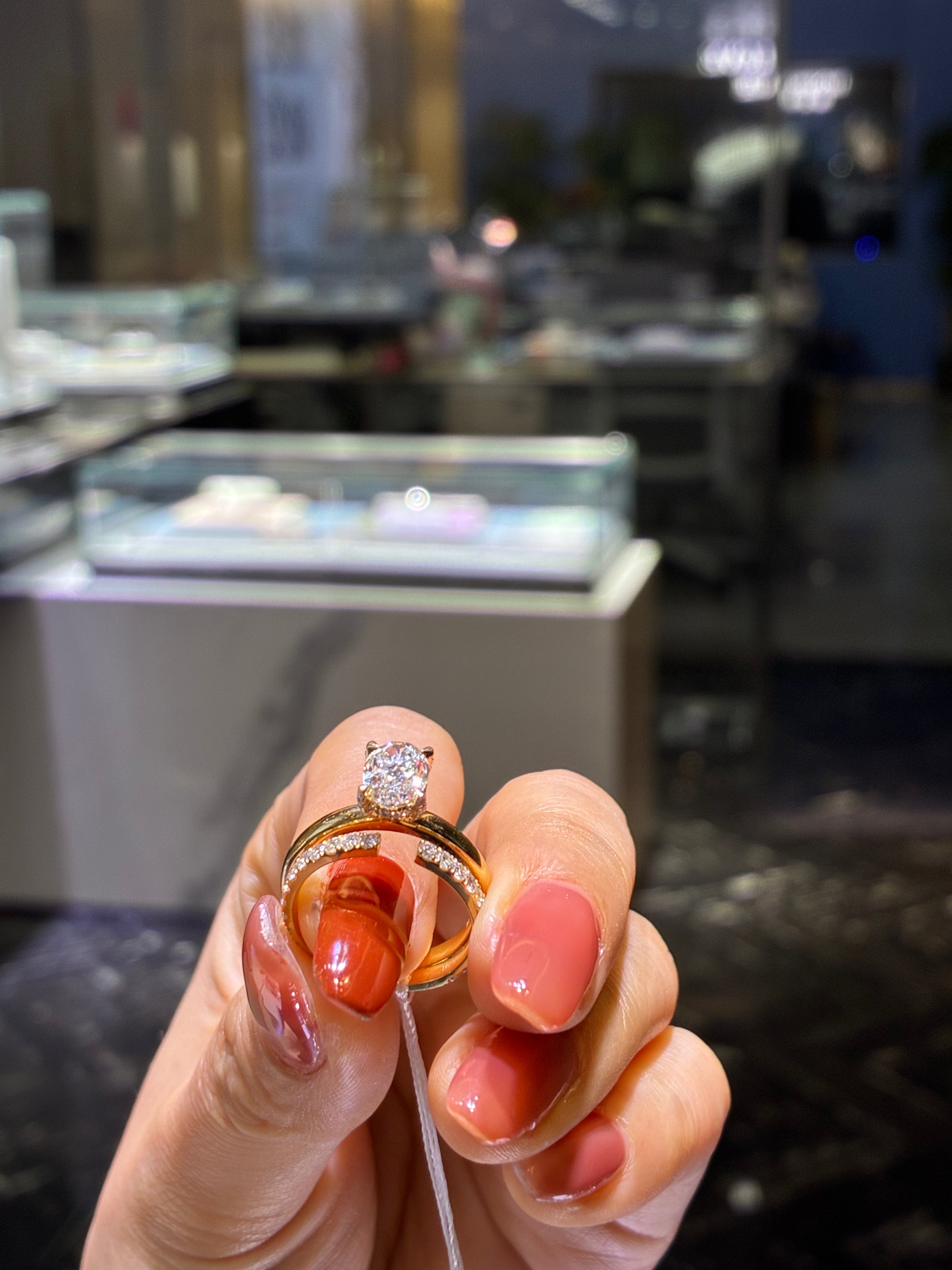 For dear BB: Ring set( solitary ring 2carats/1p, side stone 0.12ct/36p,E/VS2;band: 0.506ct/22p)