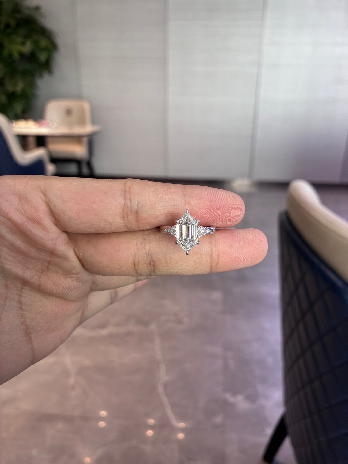 Deposit For Jewel Marie platnium ring with 2ct main diamond
