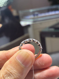 For Lourdes, 18k gold round and Marquis, D-E/VS-VVS,  0.629ct half eternity band