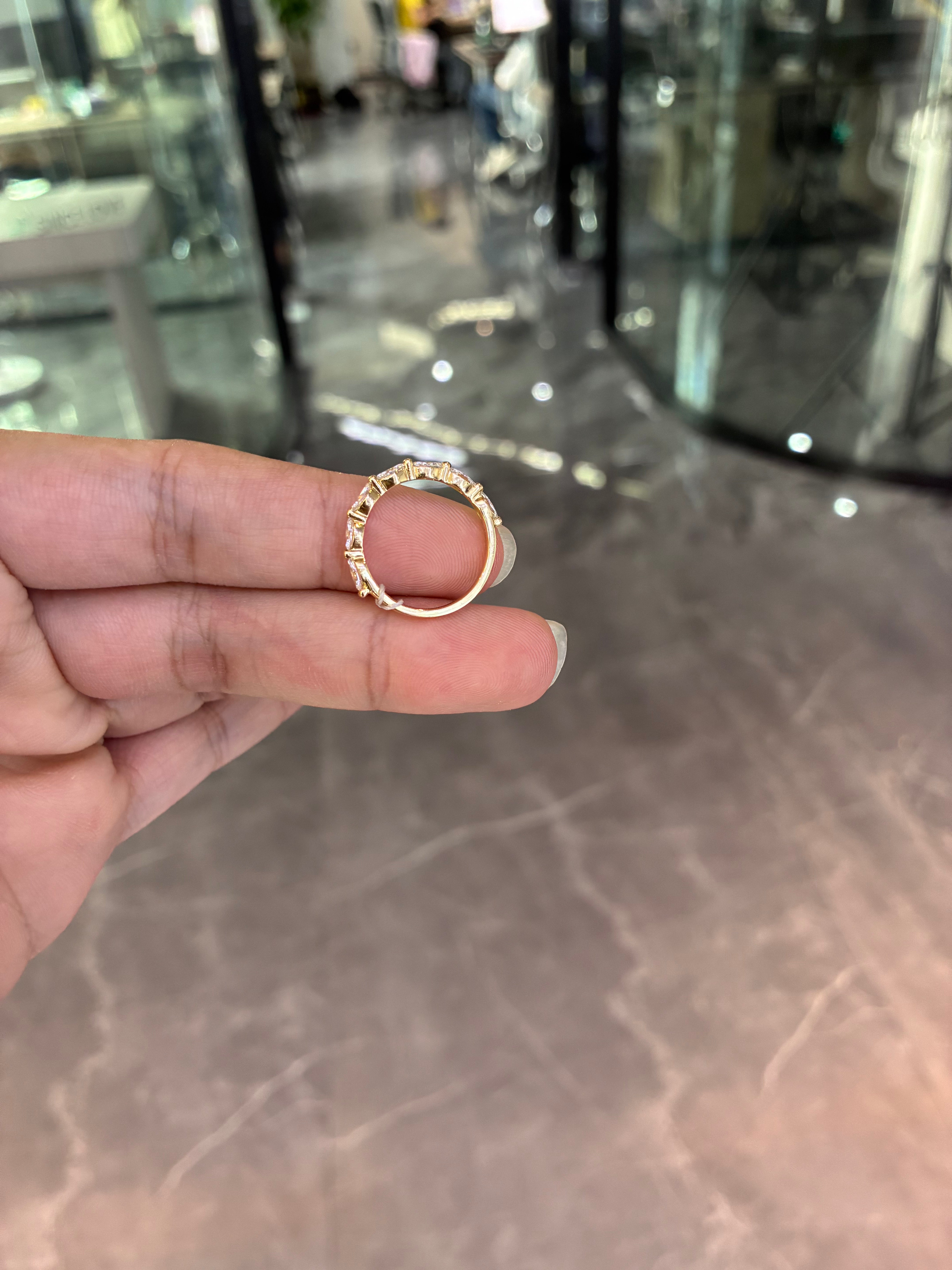 For klinaee 14k yellow gold band with 0.579ct diamonds