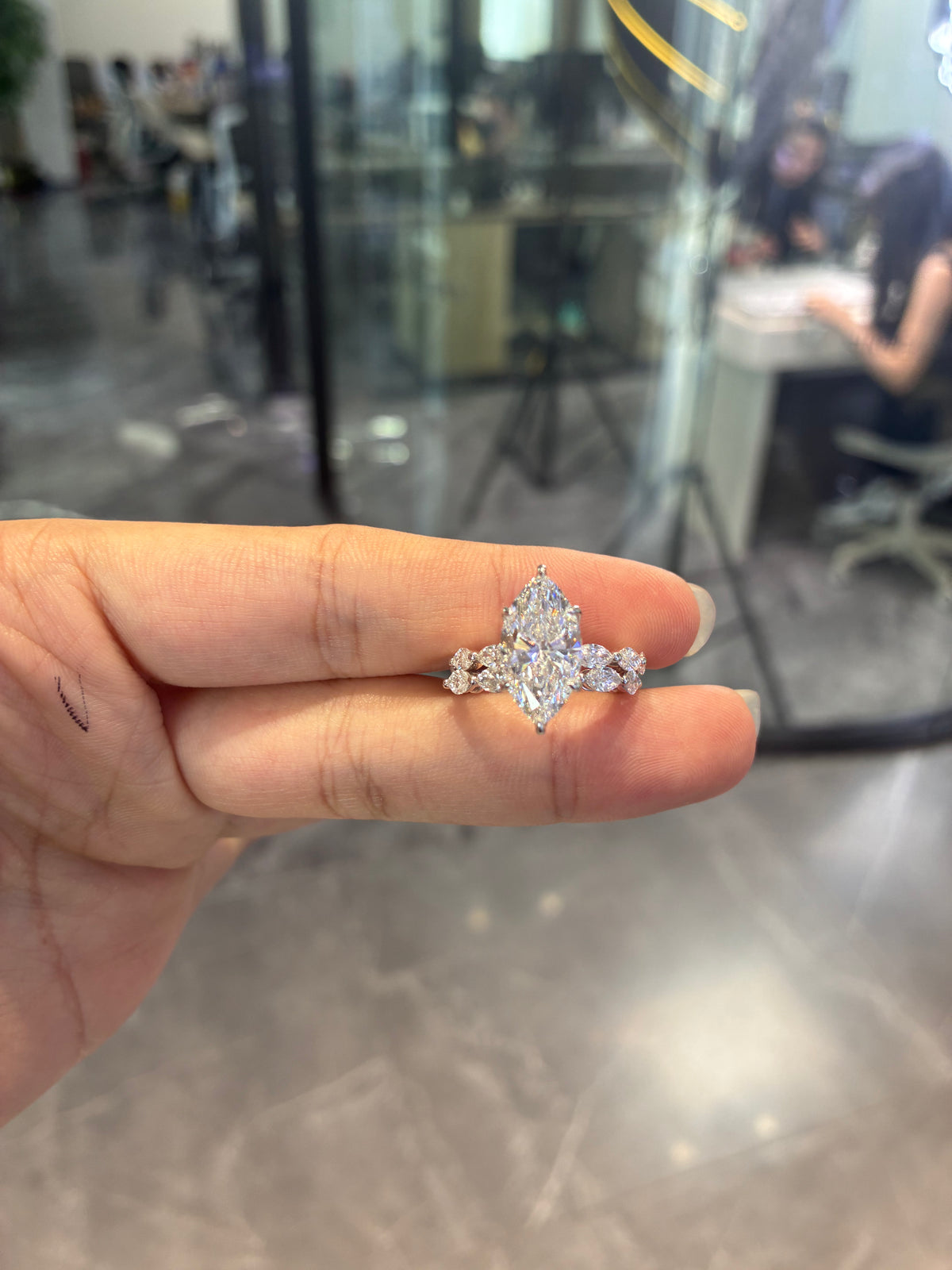 Deposit For jackie 14k white gold ring with 4ct EVVS2 diamond 0.9ct side stones  And 14k white gold 0.8ct diamonds band