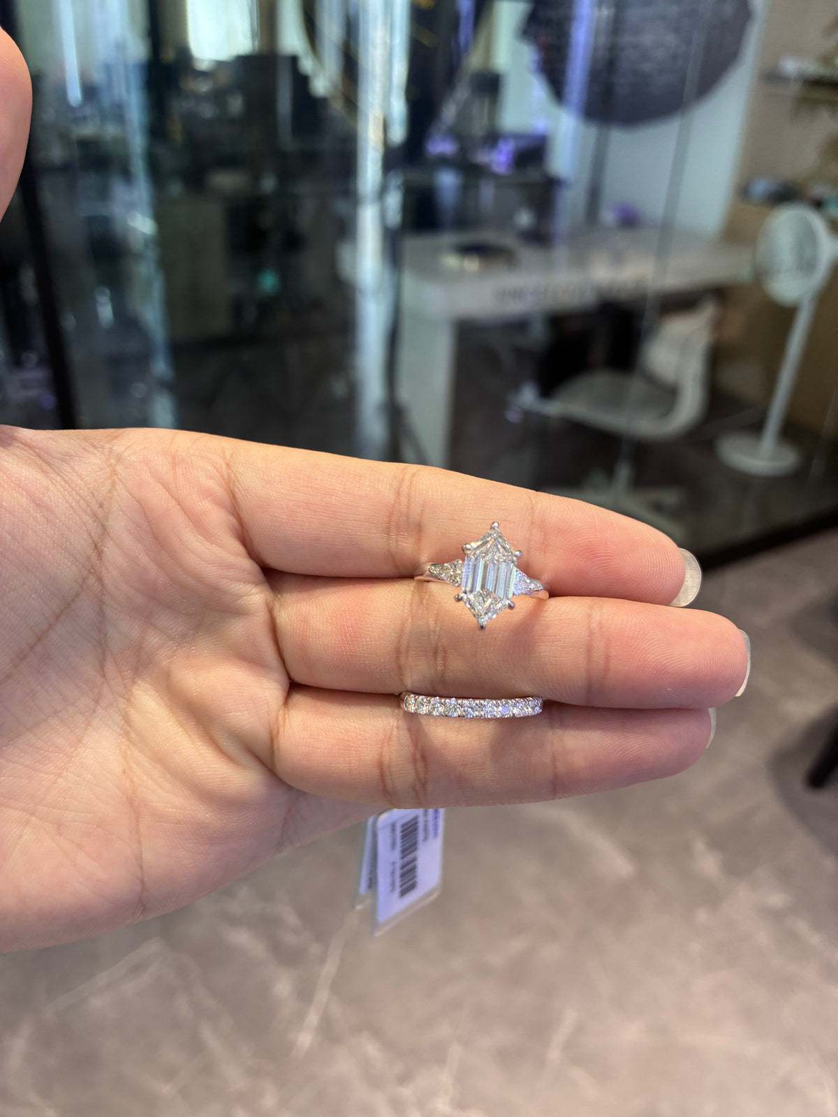Deposit For Diane platinum ring 2ct Dutch marquise main diamond And platinum diamonds band