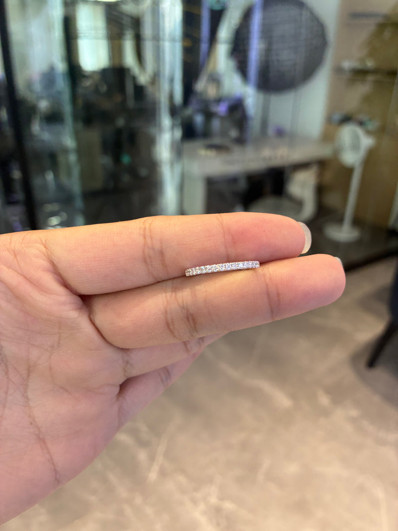 For Barry 14k white gold band come with GiL