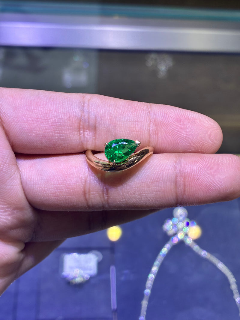 For @loveval 14k yellow gold ring with pink 1.5ct pear diamond（deposit)