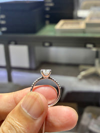 For laura (18k white gold 1.02ct D/vs1 Princess cut ring)