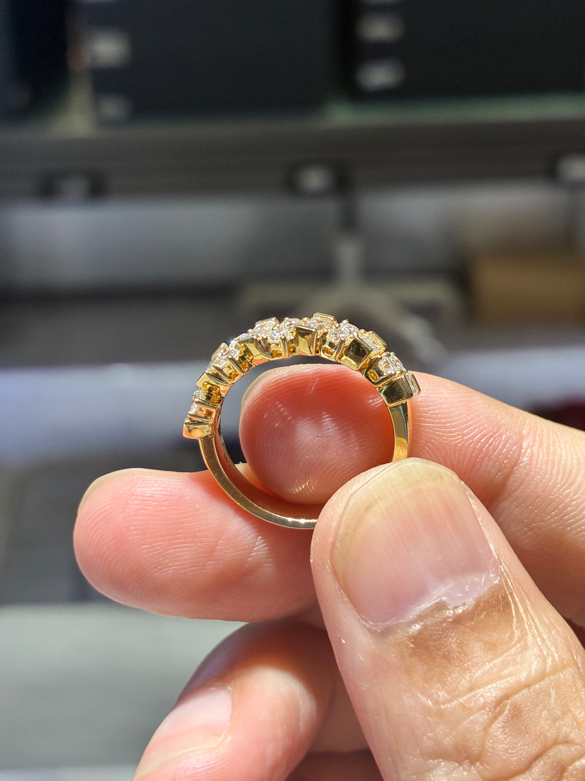 for noorelqadicampbell （18k yellow gold Half eternity band）