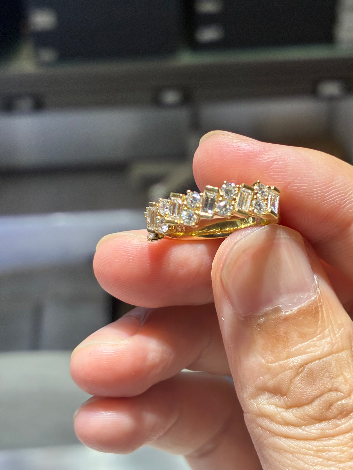 for noorelqadicampbell （18k yellow gold Half eternity band）