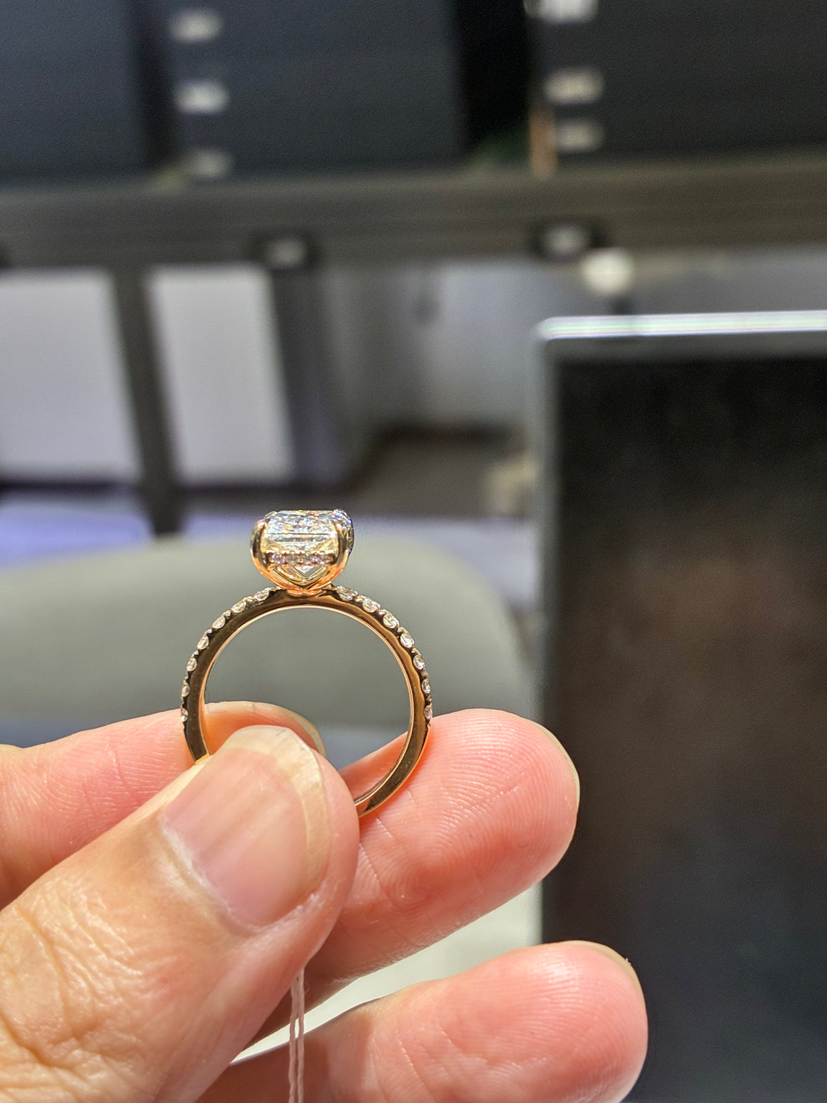 for Becky Potts （14k yellow gold 3.07ct radion E/vs1 ring )