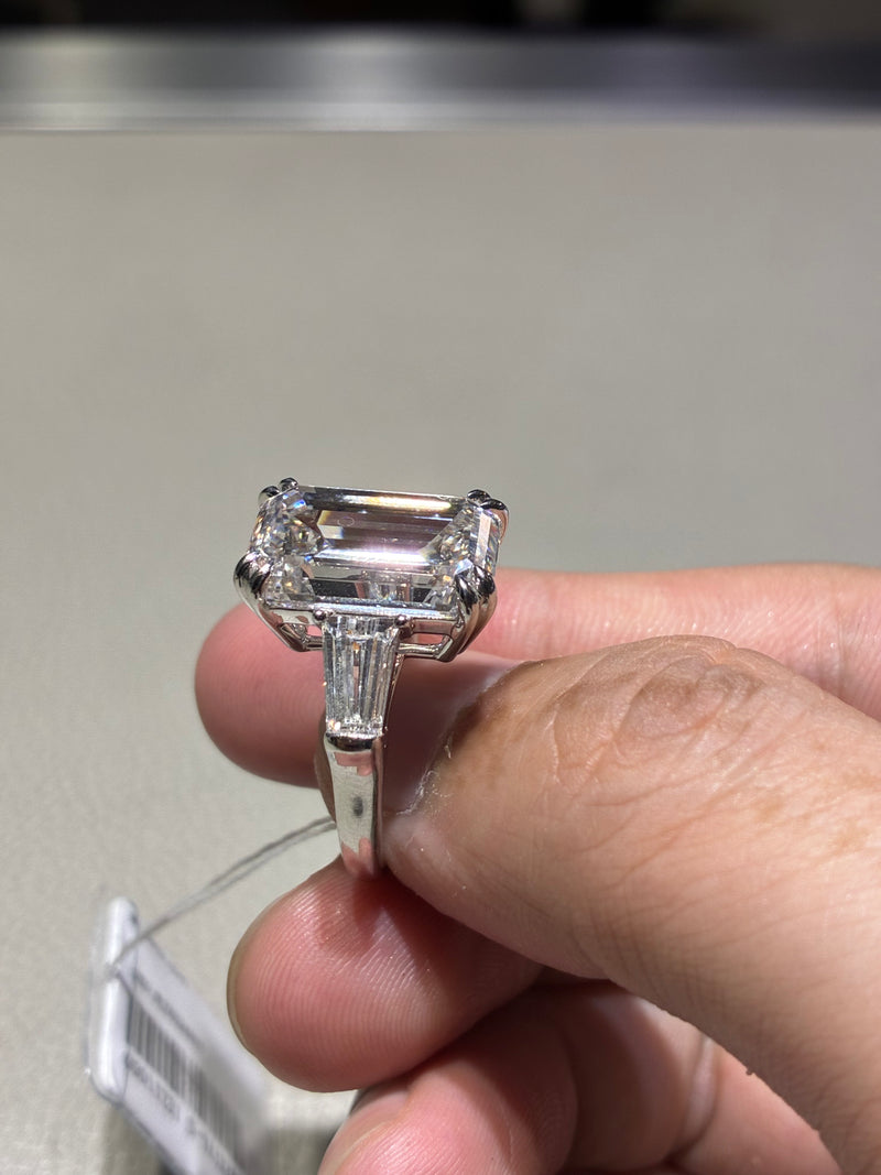 For Michael Shulman Customization (18k yellow gold 10.49ct Emerald E/vvs2 ring)