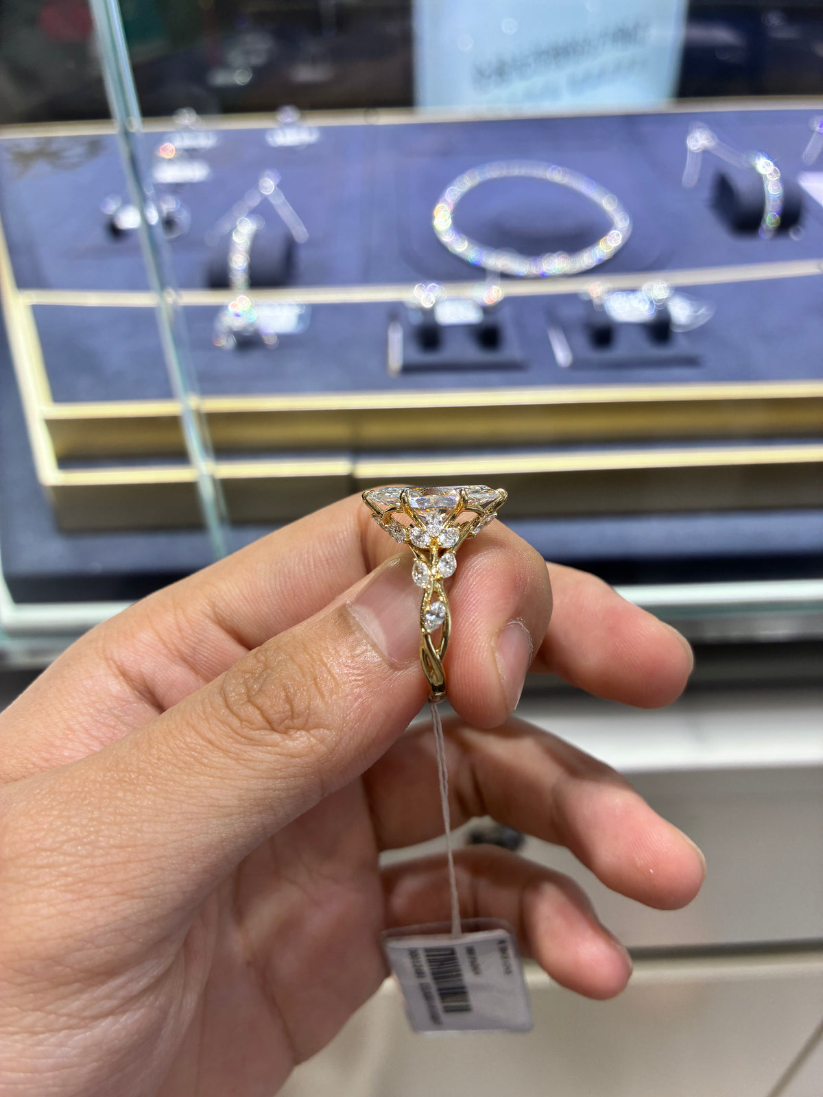For Ami_Luv 14k yellow gold ring with 3.0ct/1p 0.929/16p E/VS1 diamond