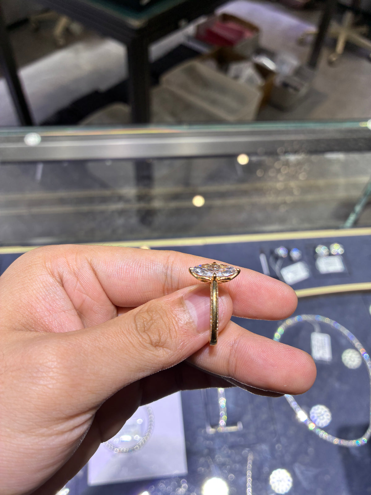 For Crystaltheresaaa 18k yellow gold ring with 2.600ct/1p diamond
