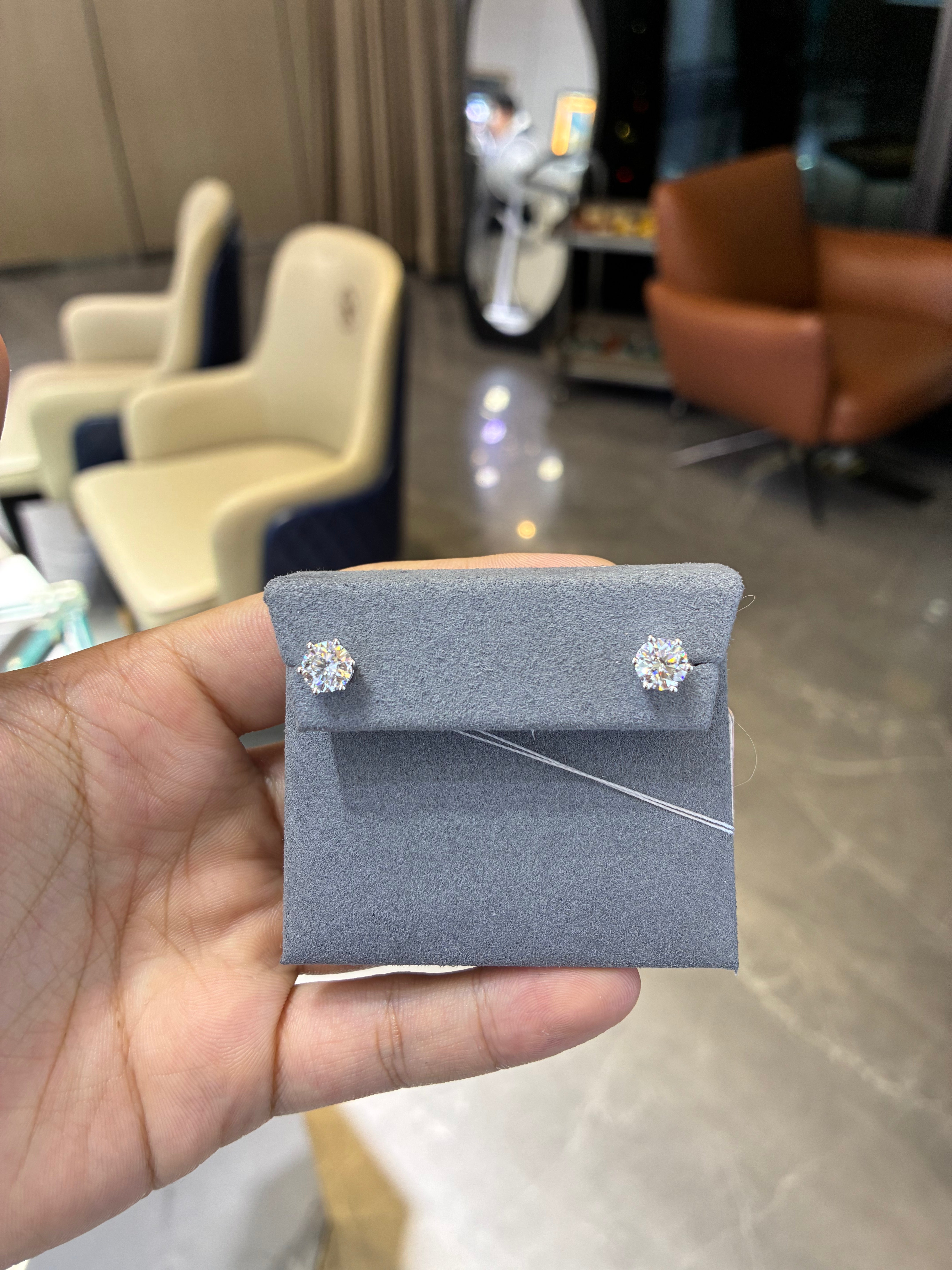 For JayHood 18k white gold earrings with 1.010 each diamonds D vvs2