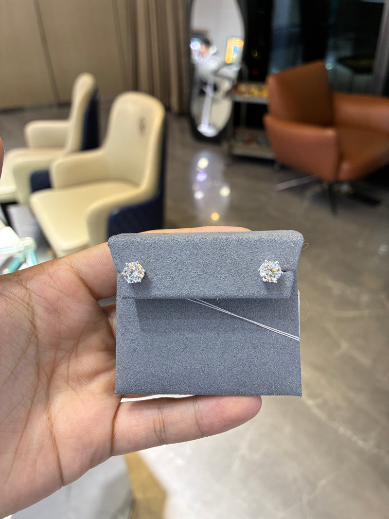 For JayHood 18k white gold earrings with 1.010 each diamonds D vvs2
