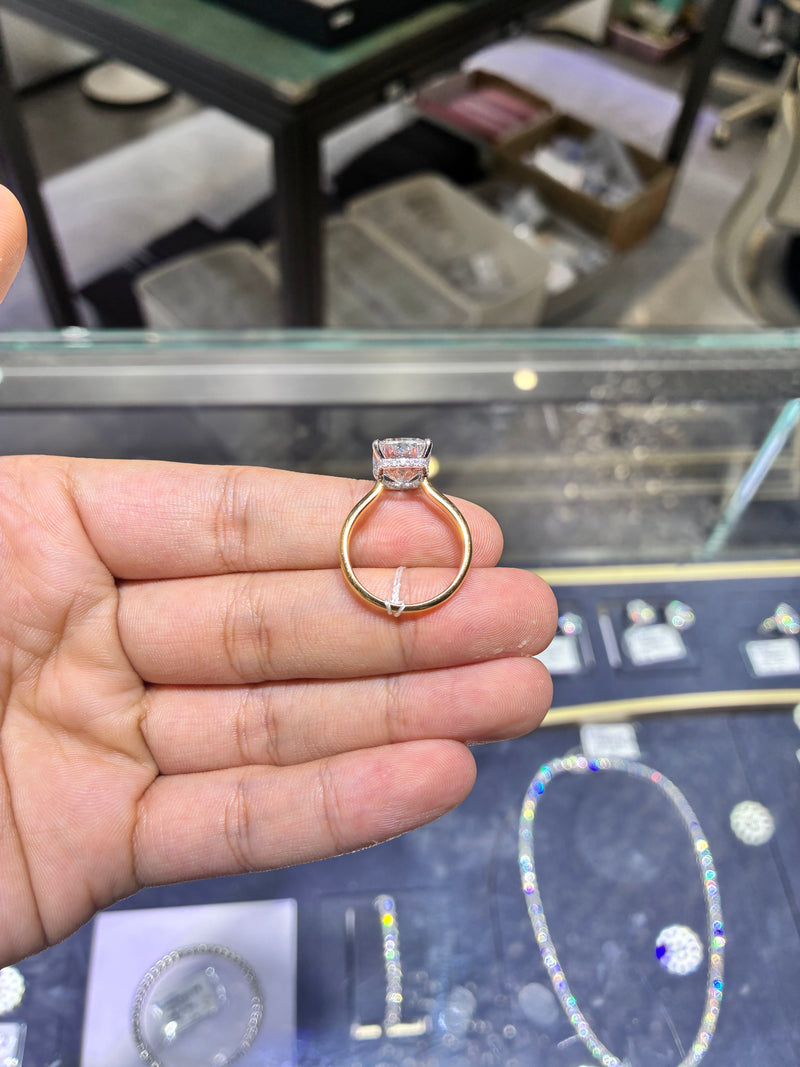 For Michelle 18k yellow gold ring with 5.1ct diamond and 0.183ct side diamonds