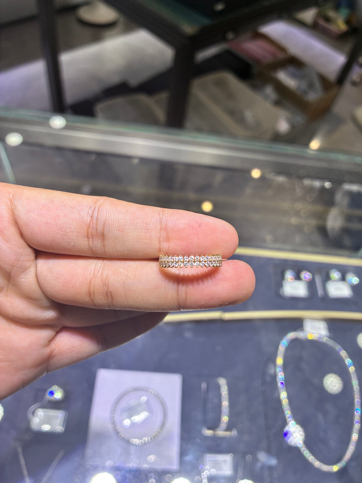 For 🌻 18k yellow gold band with0.436ct diamonds