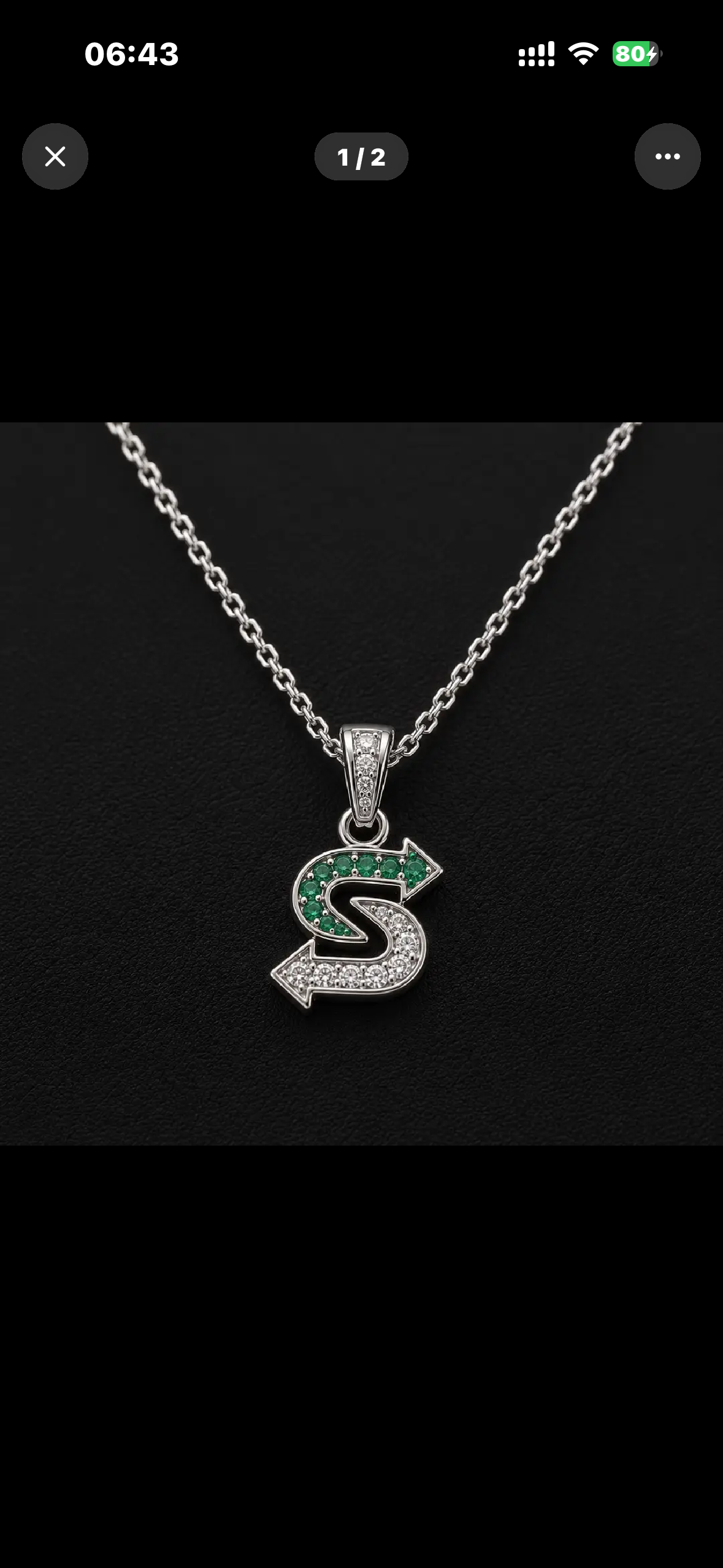For Jw 14k white gold, 30 points green lab-grown gem, 40 points white lab-grown diamond, around 1.8g gold weight. Pendant only.