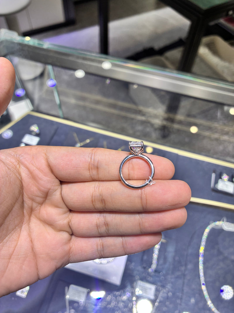 For Badal platinum ring with 3ct diamond