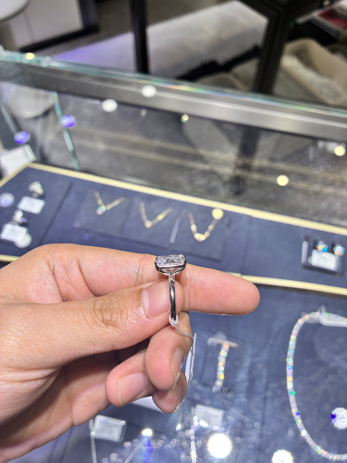 For Badal platinum ring with 3ct diamond