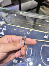 For Badal platinum ring with 3ct diamond