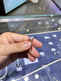 For Perla<3 14k gold ring with 3.110ct main diamond
