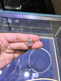 For aCuteAngle 18k yellow gold ring with 5ct main diamond