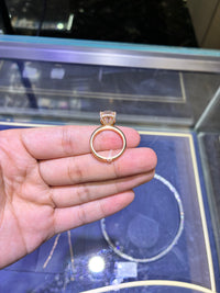 For aCuteAngle 18k yellow gold ring with 5ct main diamond