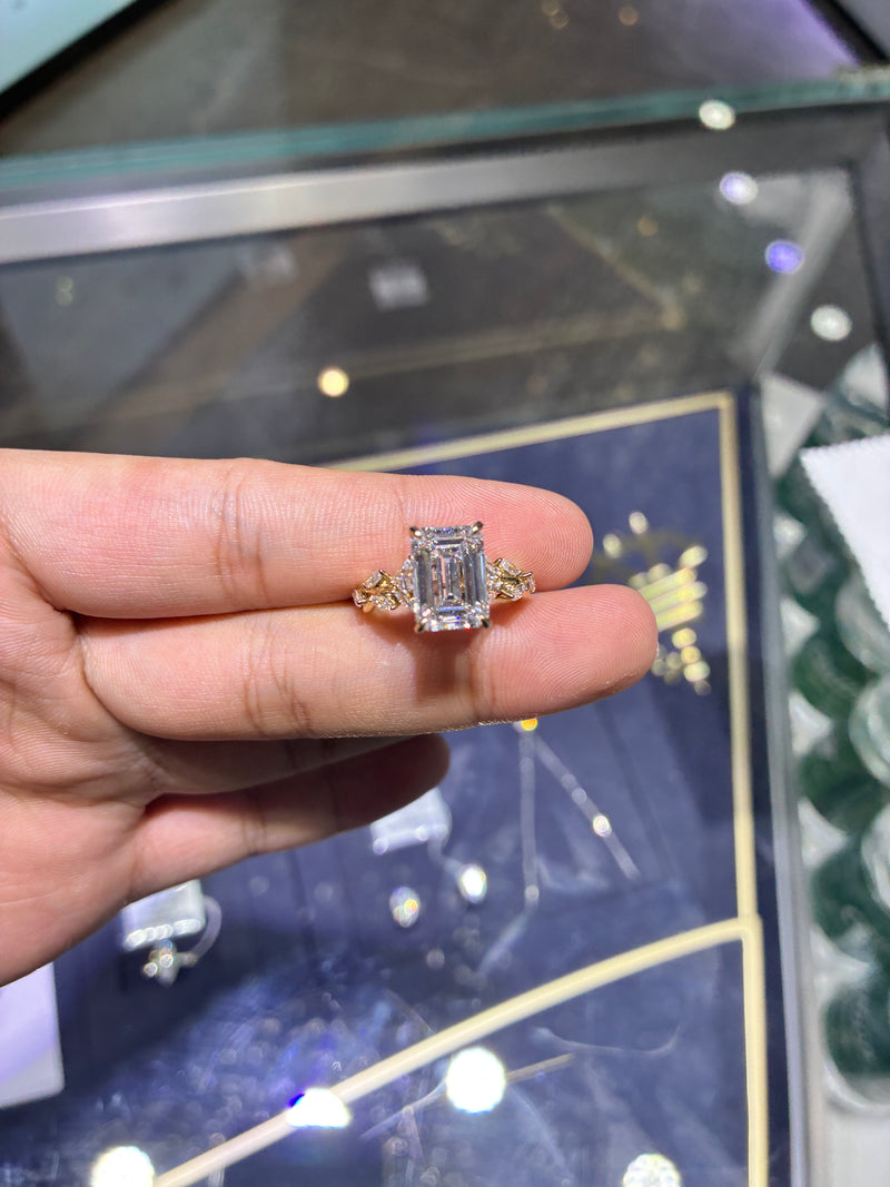 For Omar ayar 14k yellow gold ring with 4.090ct E VS1 main diamond