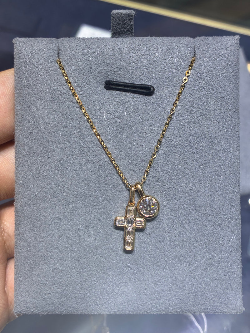 For Cndy B Two necklaces in 18K yellow gold
