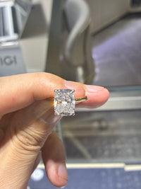 for Michelle Gasca （18k 5.1ct E/vs1)
