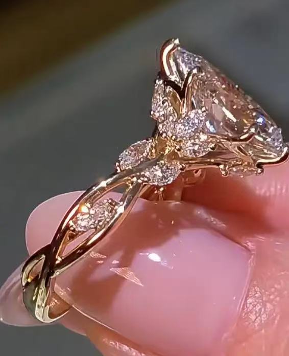 50% Balance+Setting fee for Teresa Arellano//Marquise Cut Twisted Wand Design Solitaire Wedding Ring (Empty Setting)//14K Solid White/Rose gold//Empty Basket for 3.010ct Marquise shape center stone//16 Marquise cut side stones for total 0.950ct//D-E/VS-V