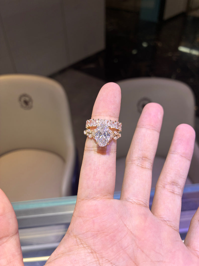 For Rebeca 18k yellow gold Oval ring And full radiant diamonds Band