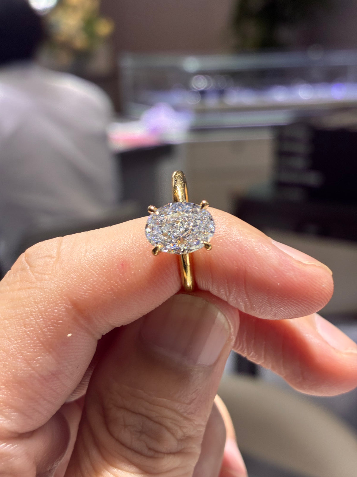 for Liz customers （14k yellow gold oval 3.09ct E/vvs2 ring）