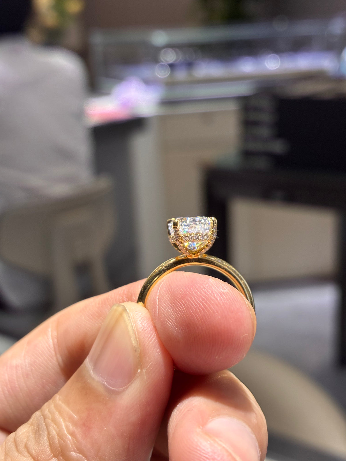 for Liz customers （14k yellow gold oval 3.09ct E/vvs2 ring）