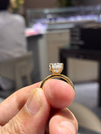 for Liz customers （14k yellow gold oval 3.09ct E/vvs2 ring）