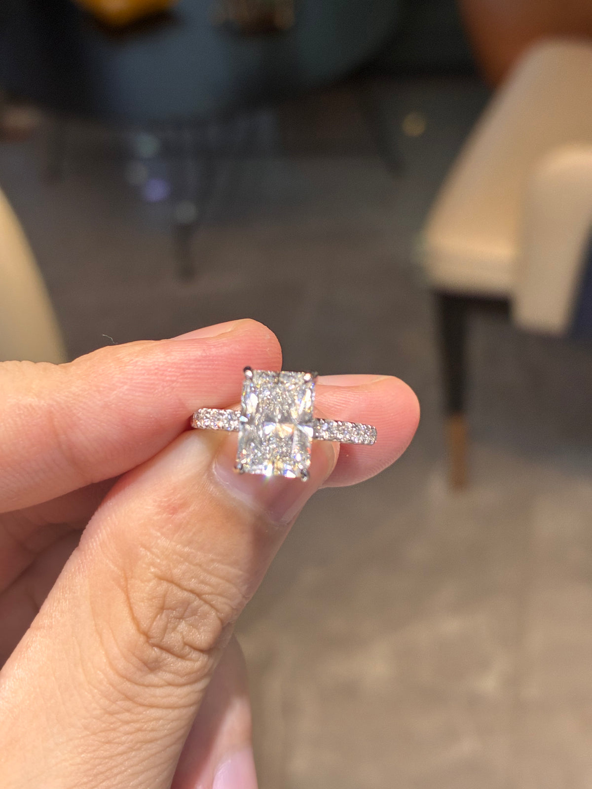 for deandrealloyd （14k white gold 3.02ct Radiant ring）