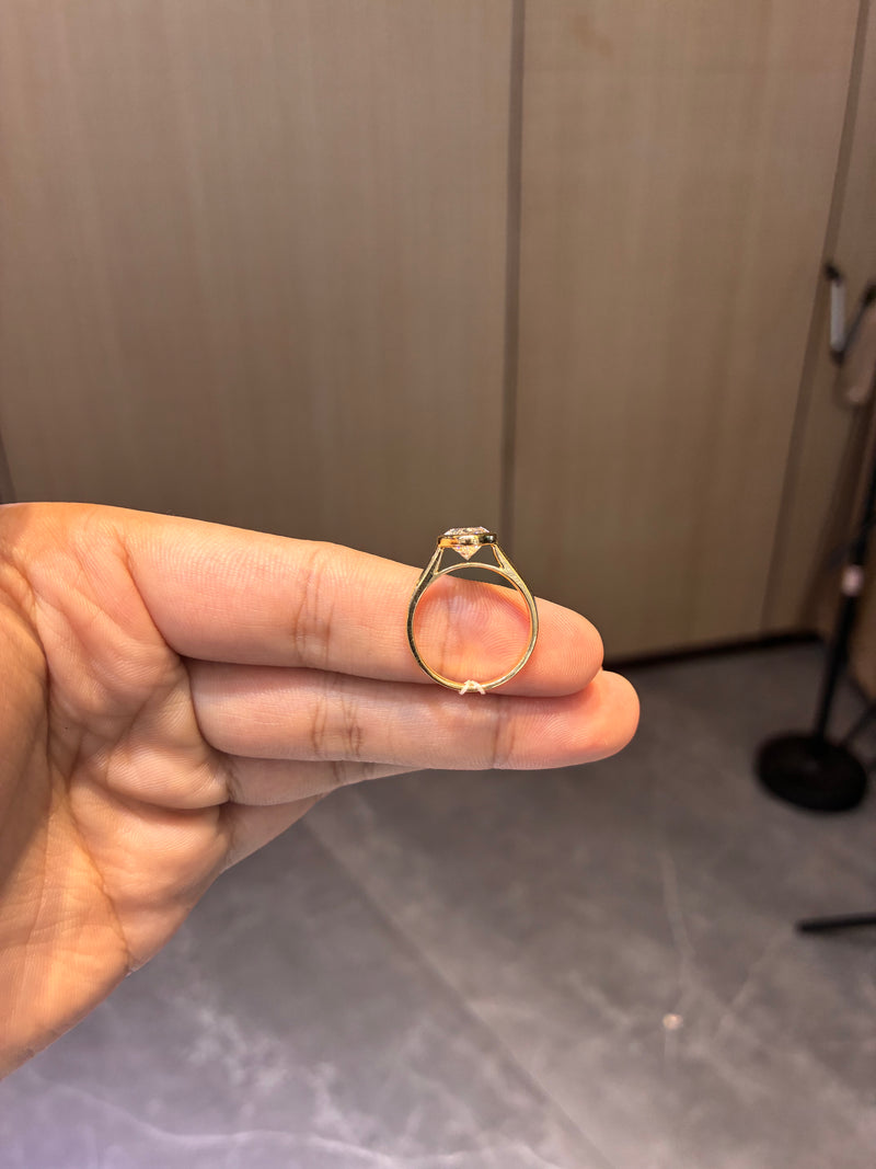 For Bee Bee 14k yellow gold ring with 2.100ct diamond come with igi and GiL