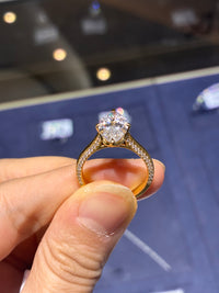 For Tahndrea0427 (Marquise cut, 2.6 carat, D color, VVS2 clarity, set in 18K gold ）