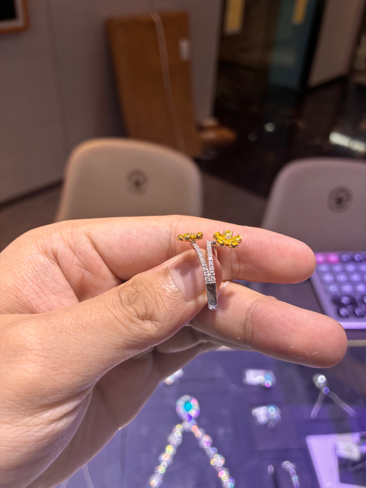 Deposit For Glory 18k white gold ring with yellow diamonds(0.804ct)And yellow diamond flower earrings (total 3ct yellow diamonds)