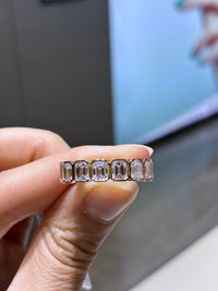 For Diana (14K gold eternity band, emerald bezel setting, 16 small diamonds totaling 4.822 ct, D–E color, VS/VVS clarity.）