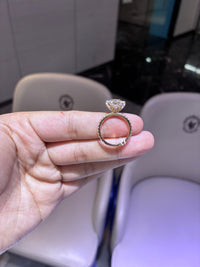For Kim bush 14k yellow gold ring with 3ct E VVS1 main round diamond