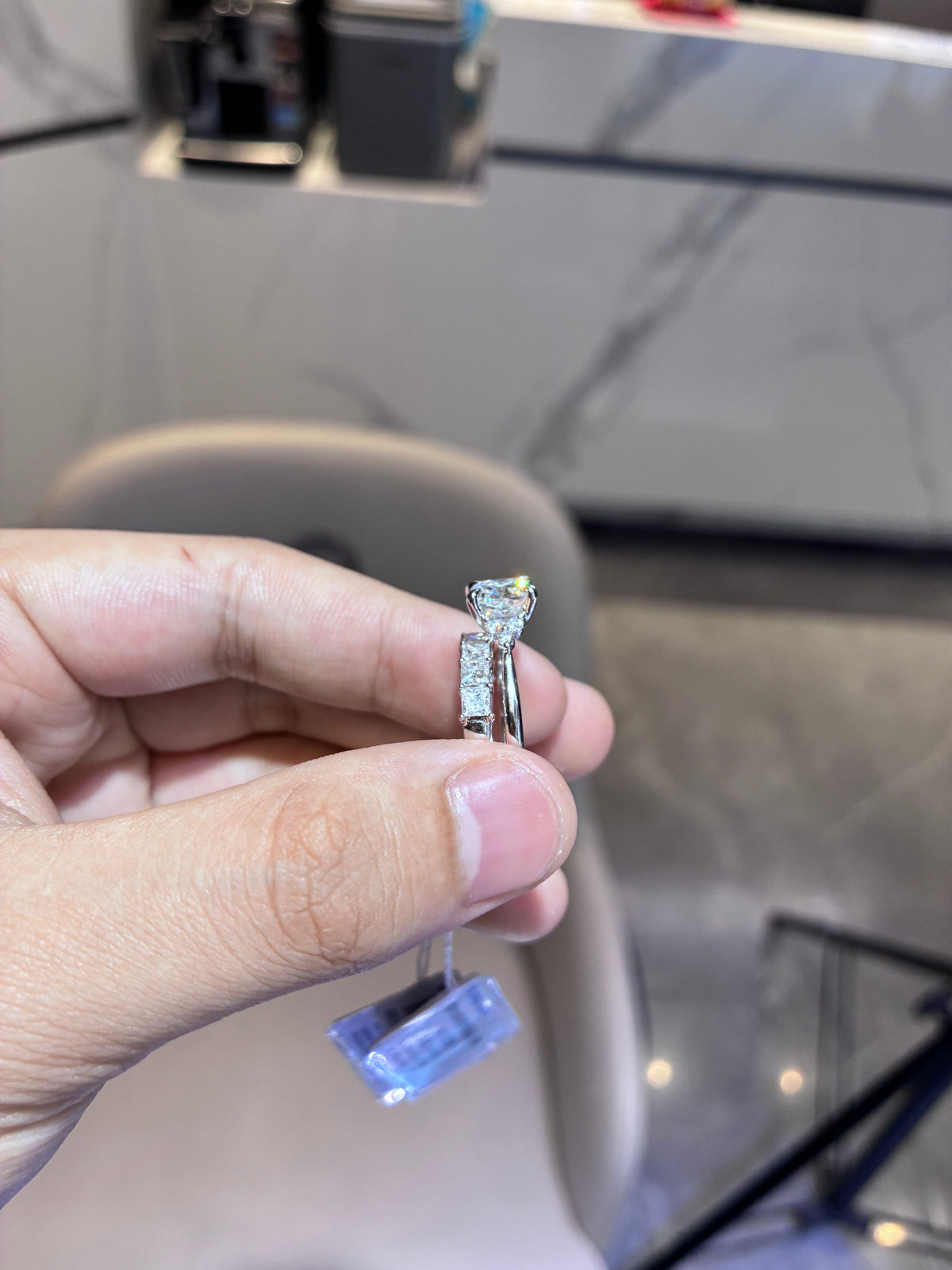 For Mexirican momma 18k white gold ring with 2.010ct main diamond And Platinum band with 1.131ct diamonds