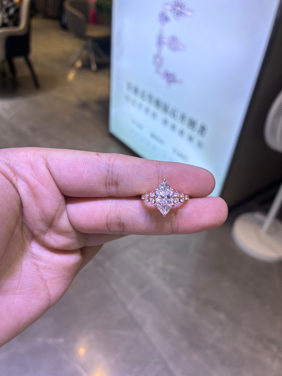 For Jay 14k white gold with 2.1ct main stone and 0.231ct side diamonds
