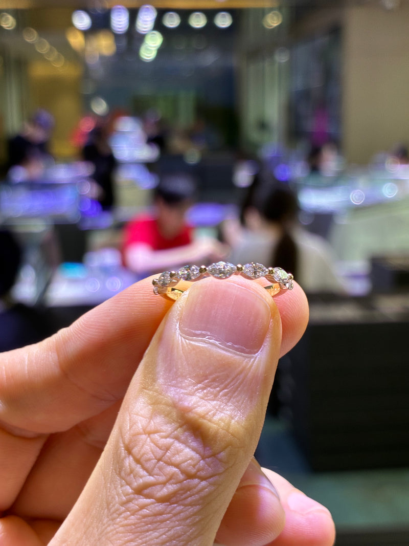 Deposit for customization Nicole Marquis Half Eternity 0.586 Carats in 7 pieces D-E/VVS-VS in white Platinum 950