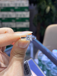 For Keshia （Princess cut, 18k, 1.06 carat, D color, VVS2.）