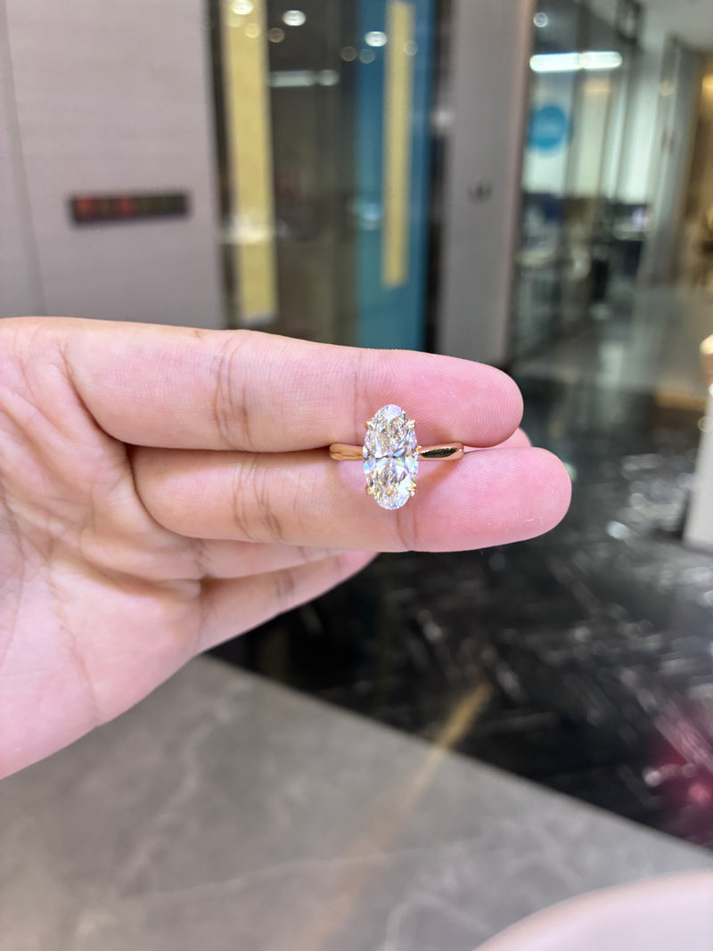 For Nicolewelliott 14k yellow gold ring with 3.010 main Moval diamond ring