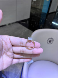 For Rise Reign Rule 18k yellow gold ring with 5.1ct E VS1 main diamond