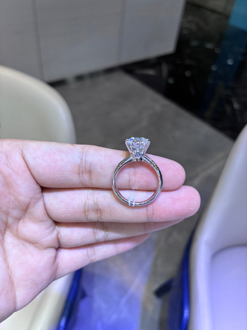For dkny platinum ring with 3ct D VS1 diamond