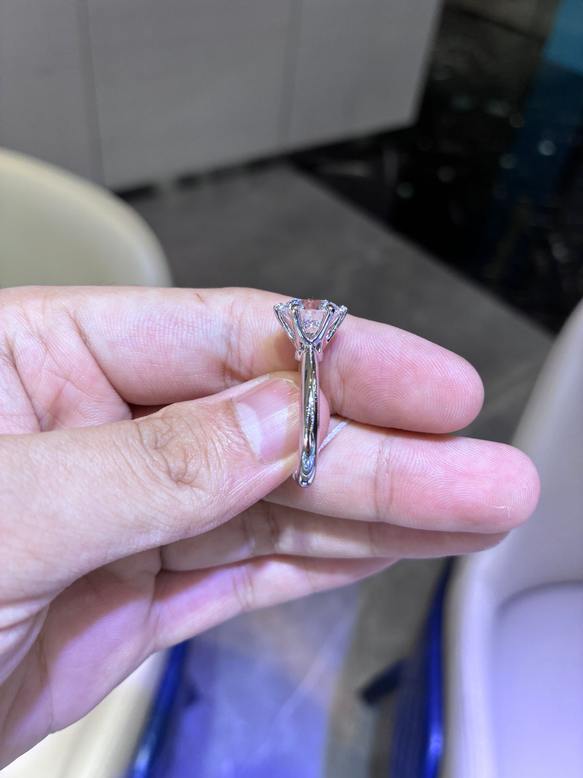 For dkny platinum ring with 3ct D VS1 diamond