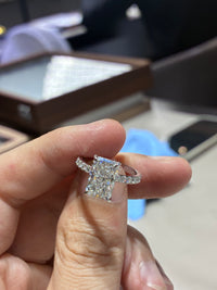 for theonlymelaniealexis （14k white gold 3.1ct rediant cut）